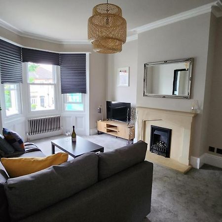 Contemporary Beach Apartment Hove Extérieur photo